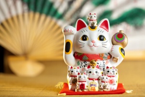Você conhece o gato da sorte ou Maneki-neko?