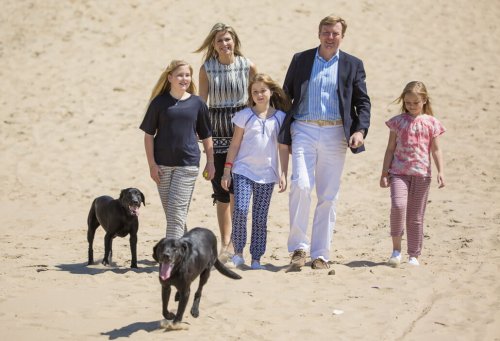 Cães da realeza europeia: o labrador negro com a família real da Holanda