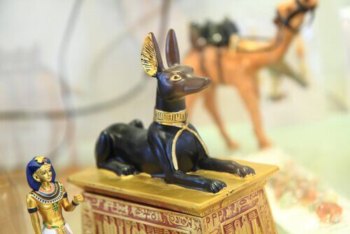 gato sagrado no Egito 
