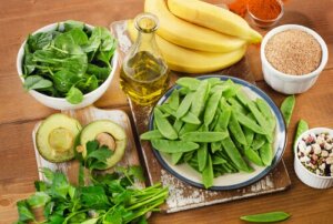 Vitamina K para cães: benefícios e efeitos colaterais